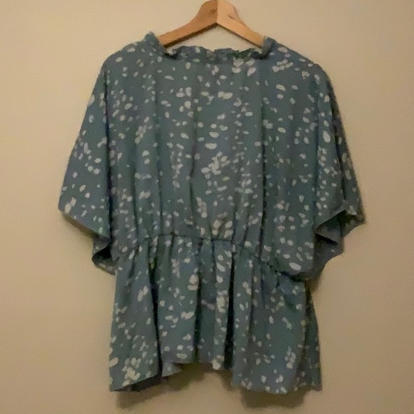 Blue V-neck flutter sleeve blouse with ruffled style - Picture 3 of 3